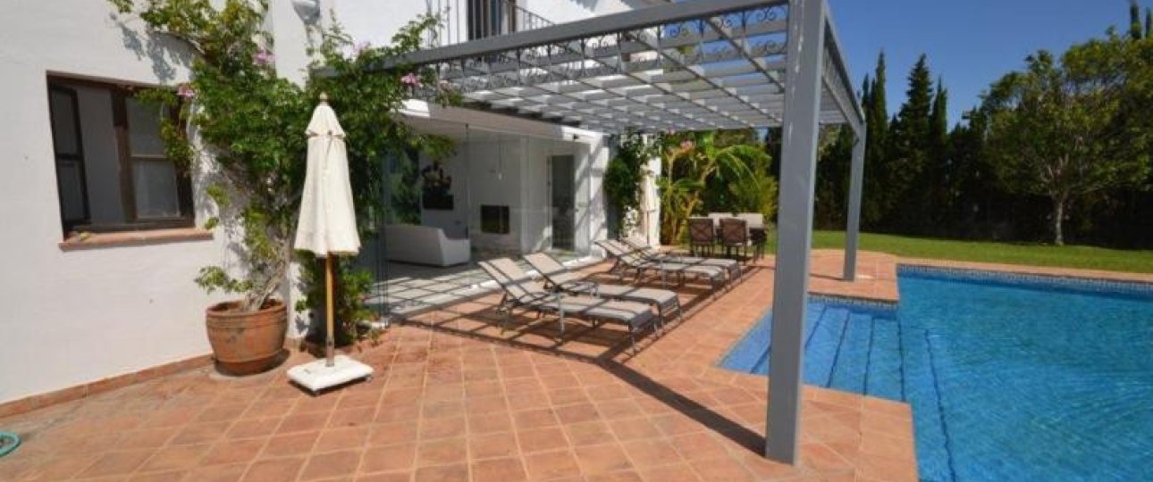 Resale - Villa - Marbella - Guadalmina Baja