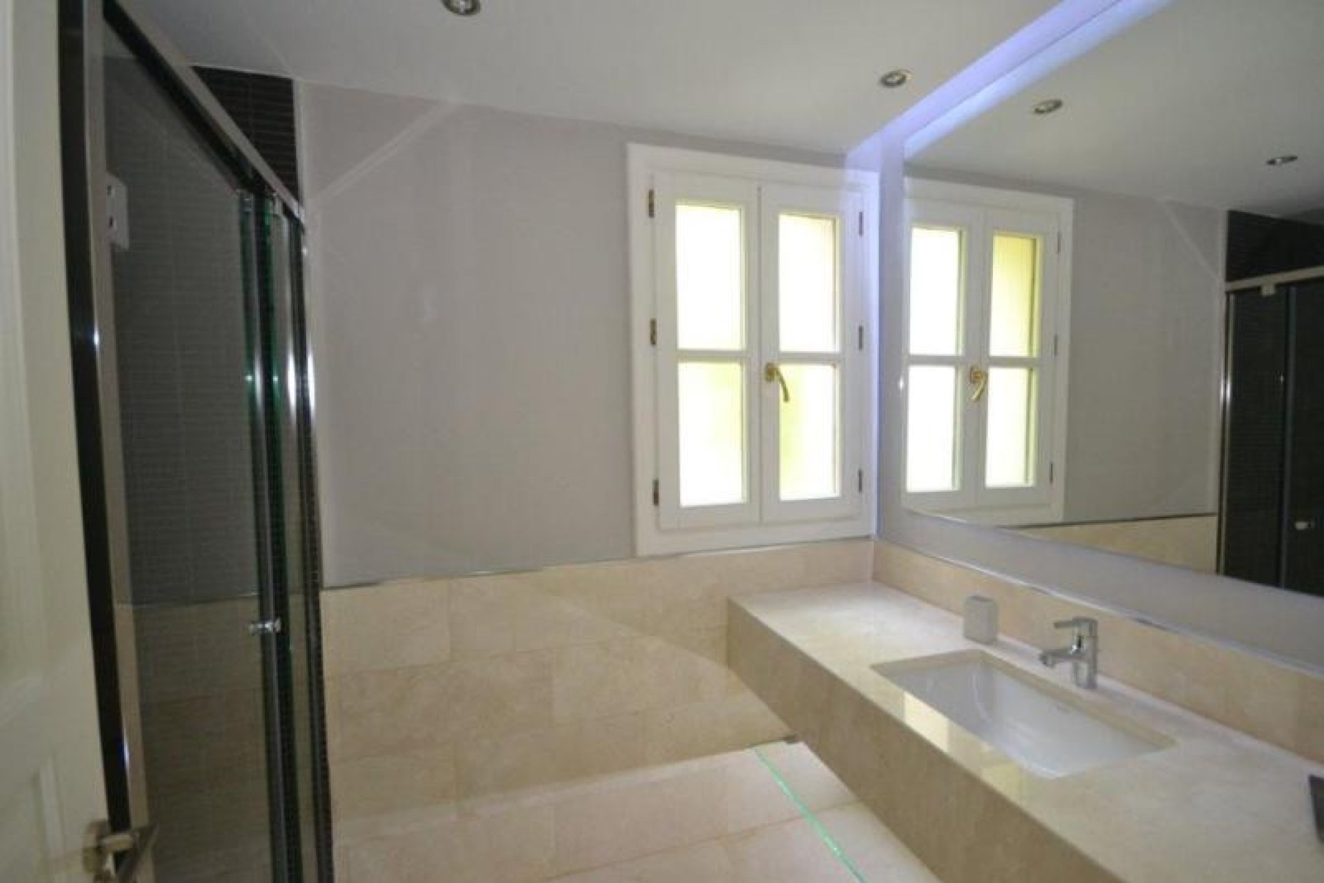 Resale - Villa - Marbella - Guadalmina Baja