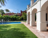 Resale - Villa - Marbella - Guadalmina Baja