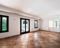 Resale - Villa - Marbella - Guadalmina Baja