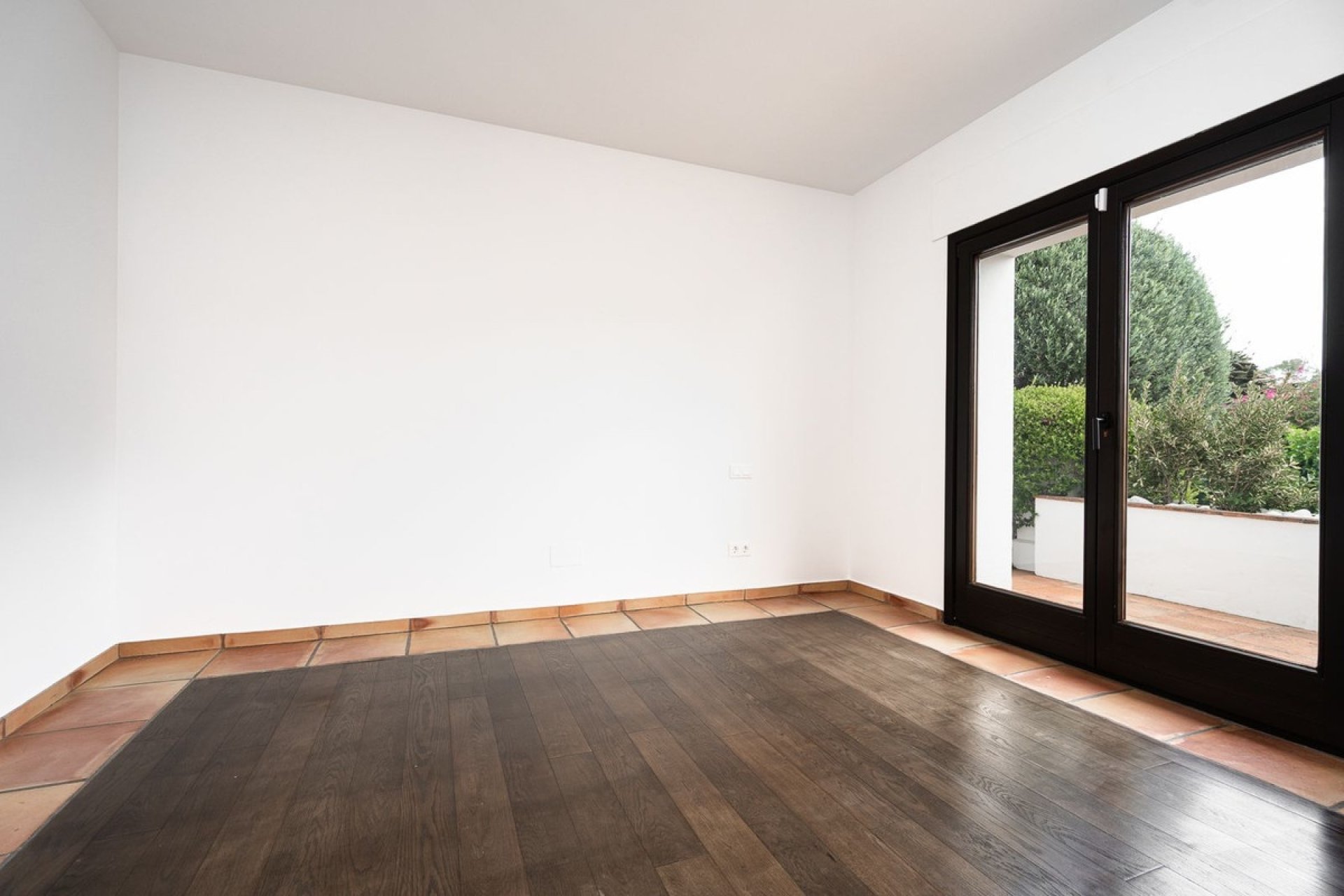 Resale - Villa - Marbella - Guadalmina Baja