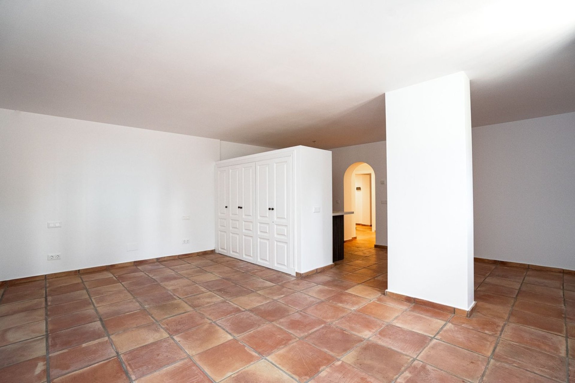 Resale - Villa - Marbella - Guadalmina Baja