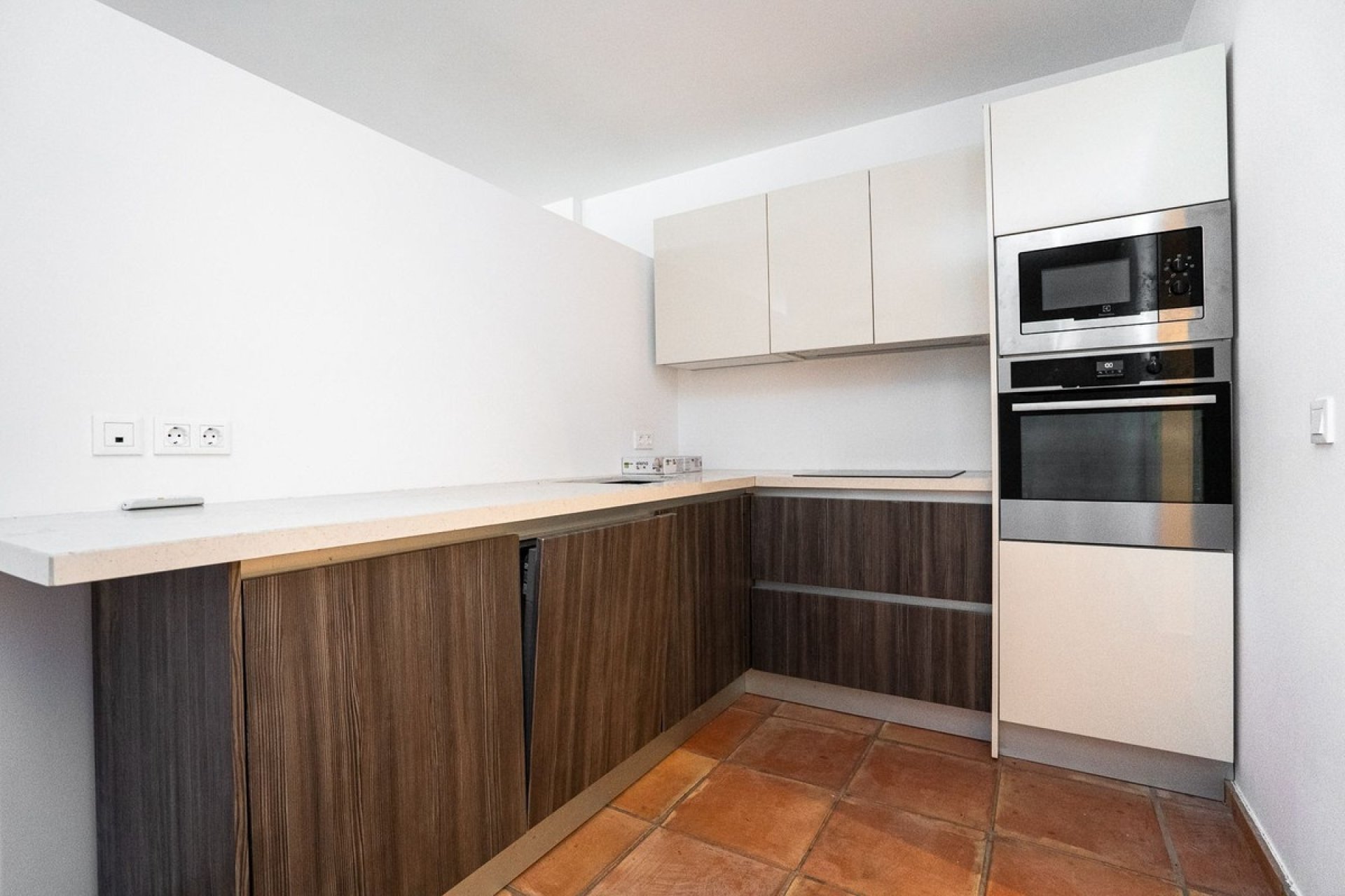 Resale - Villa - Marbella - Guadalmina Baja