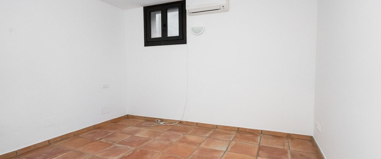 Resale - Villa - Marbella - Guadalmina Baja