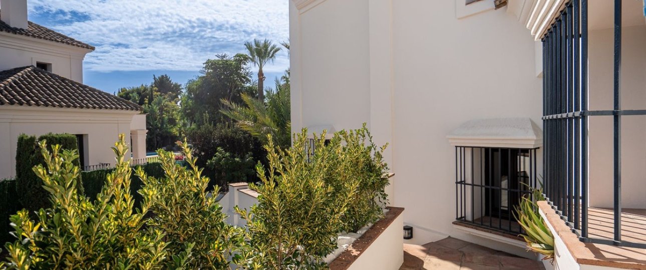 Resale - Villa - Marbella - Guadalmina Baja