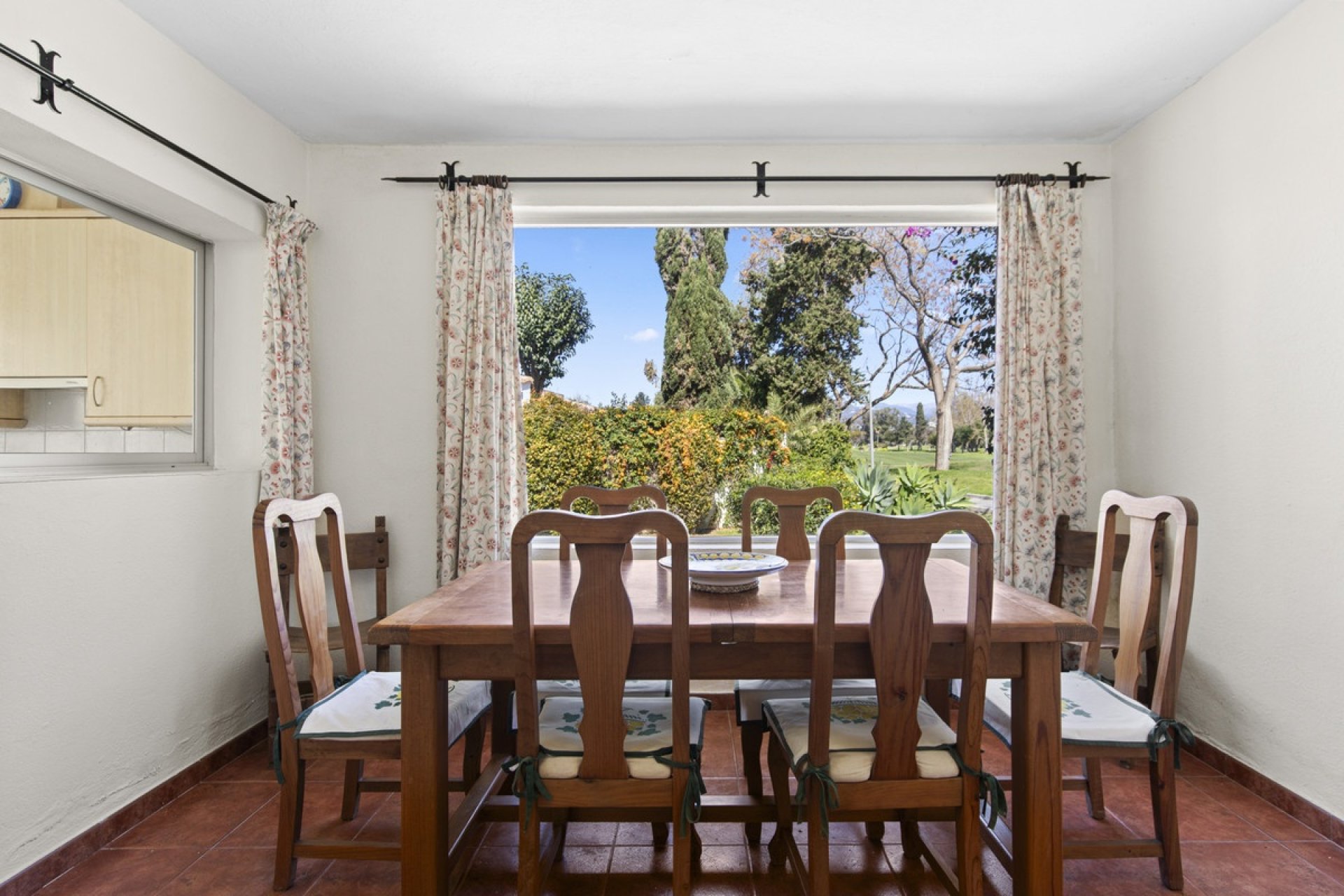 Resale - Villa - Marbella - Guadalmina Baja