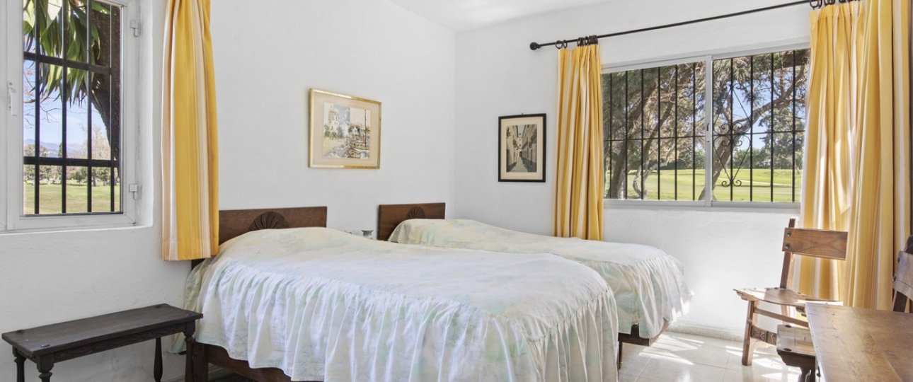 Resale - Villa - Marbella - Guadalmina Baja