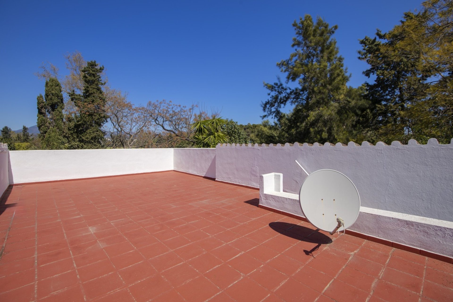 Resale - Villa - Marbella - Guadalmina Baja