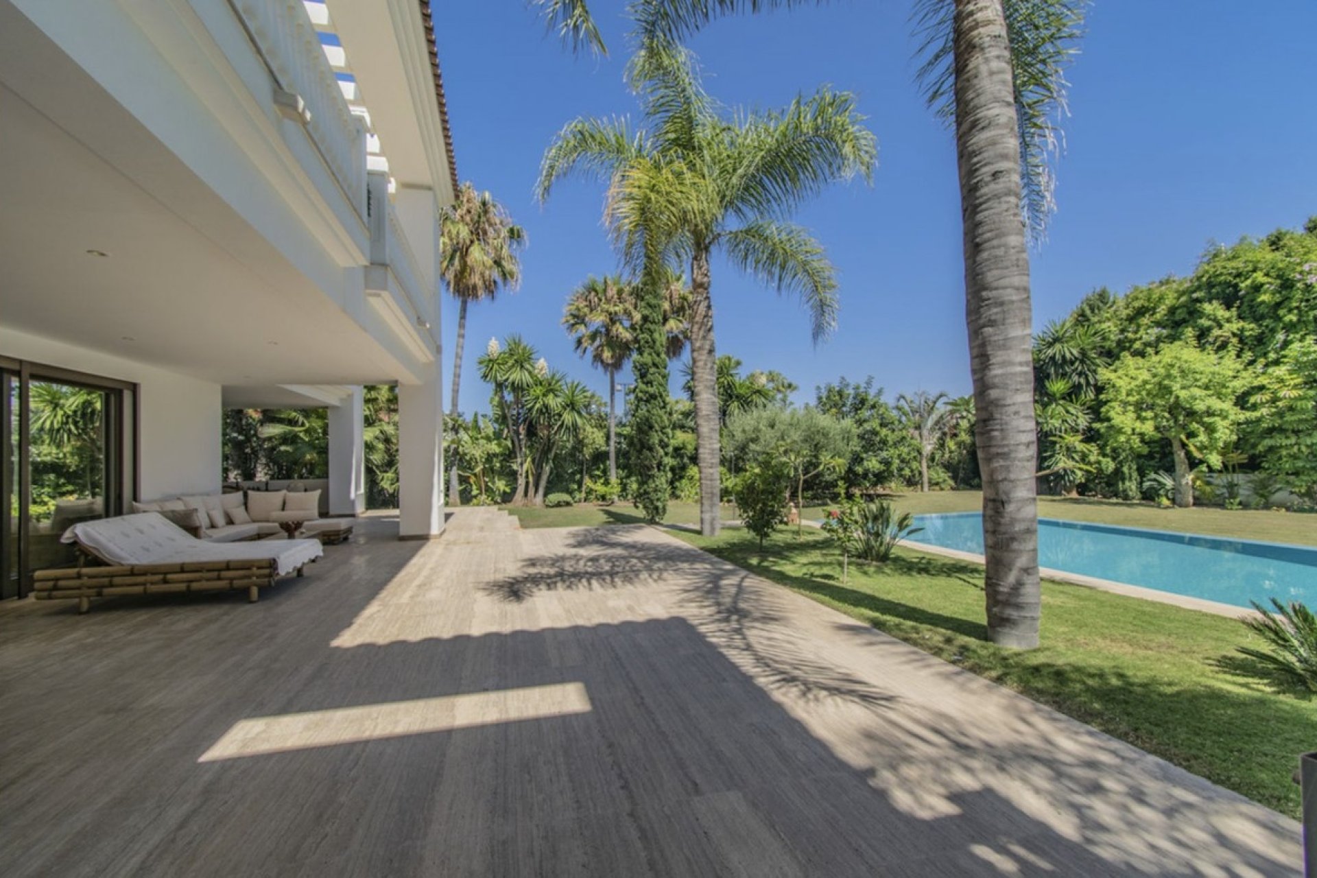Resale - Villa - Marbella - Guadalmina Baja