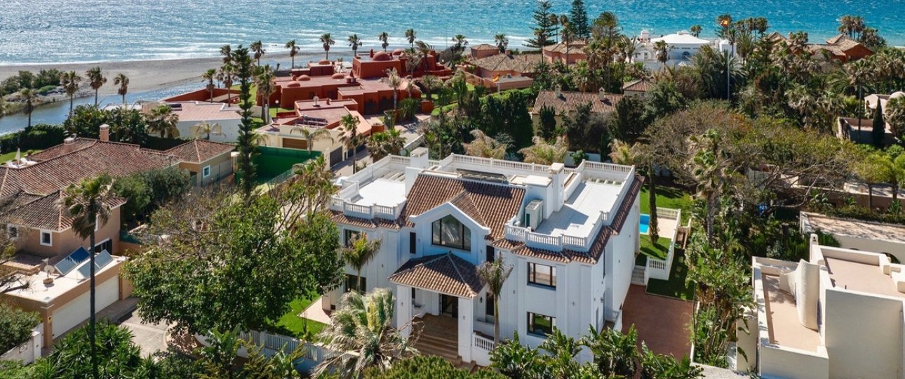 Resale - Villa - Marbella - Guadalmina Baja