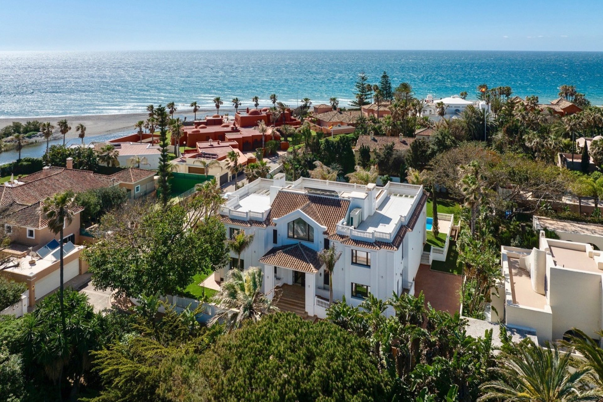 Resale - Villa - Marbella - Guadalmina Baja