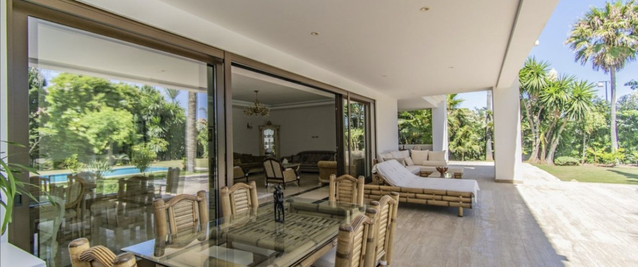 Resale - Villa - Marbella - Guadalmina Baja