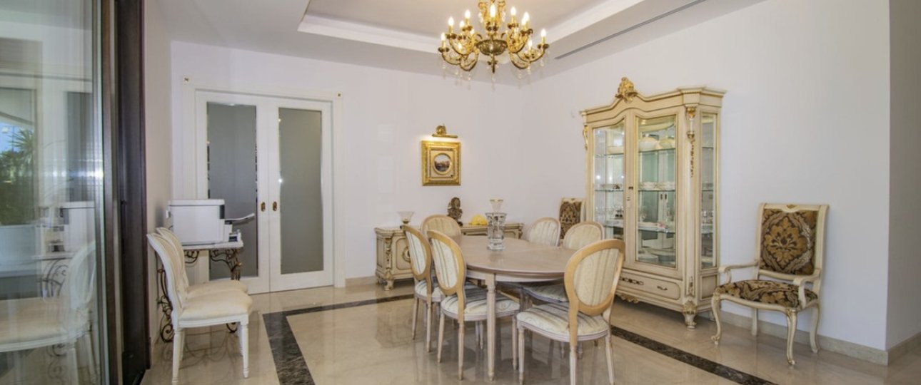 Resale - Villa - Marbella - Guadalmina Baja