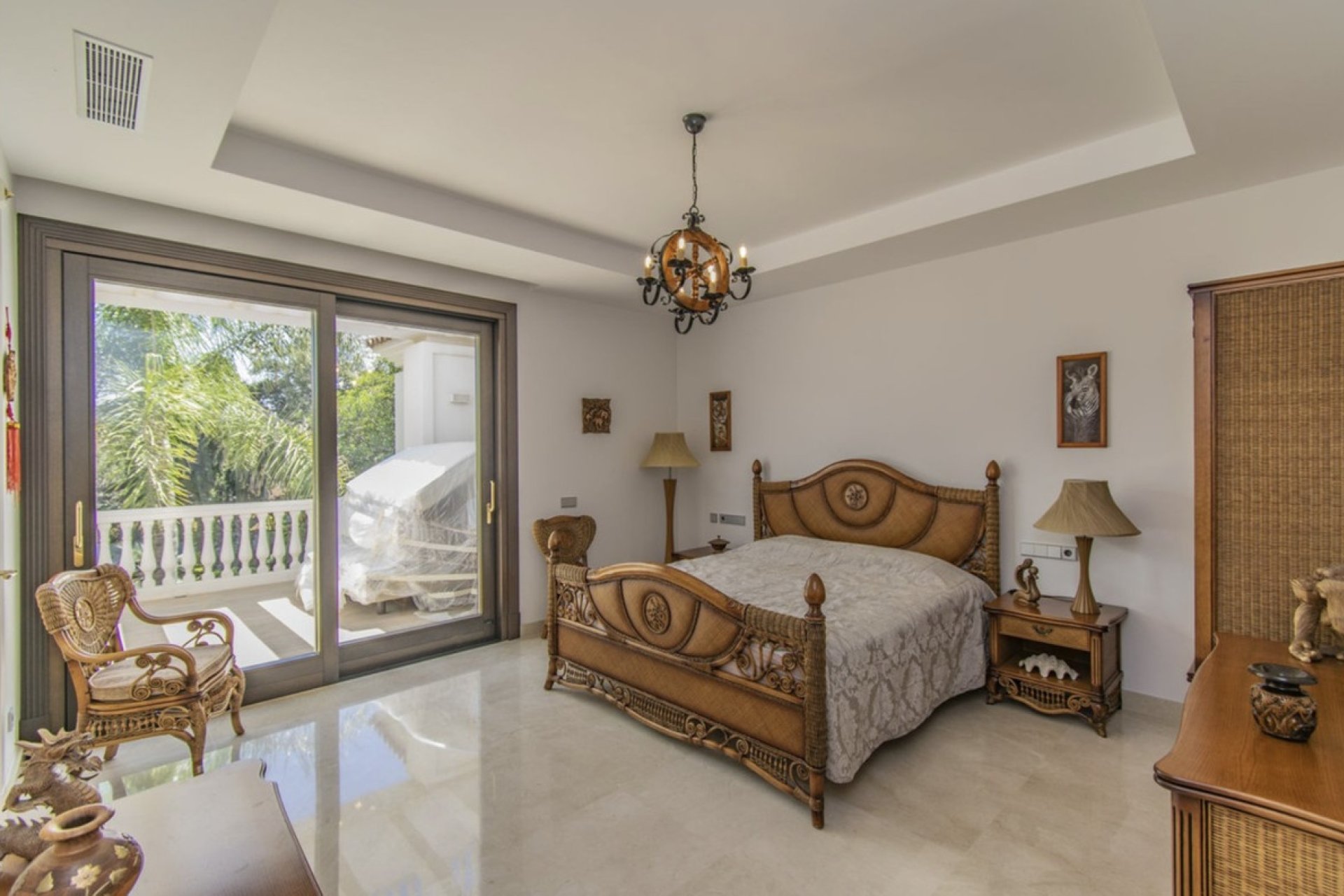 Resale - Villa - Marbella - Guadalmina Baja