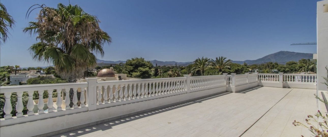 Resale - Villa - Marbella - Guadalmina Baja