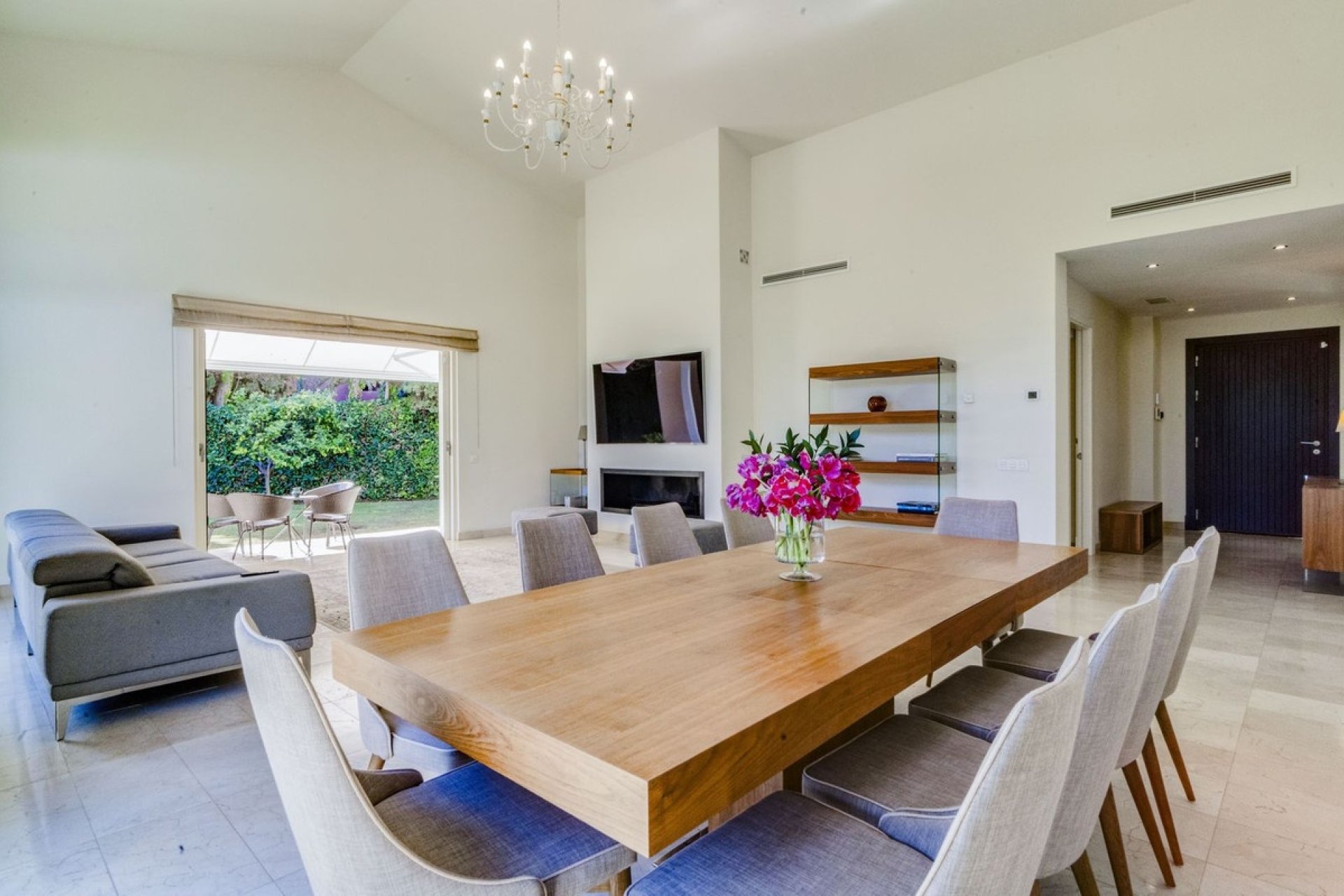 Resale - Villa - Marbella - Guadalmina Baja