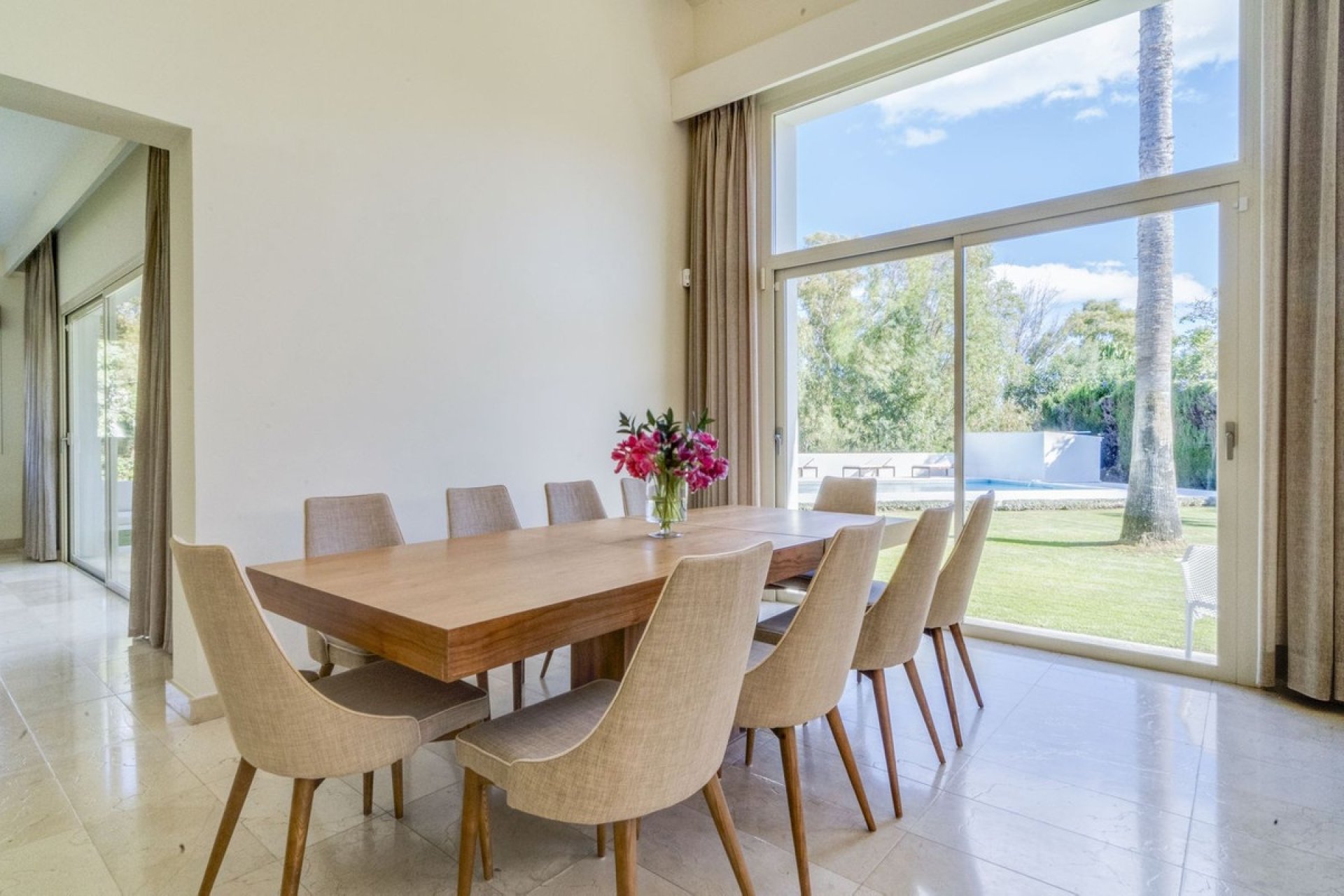 Resale - Villa - Marbella - Guadalmina Baja
