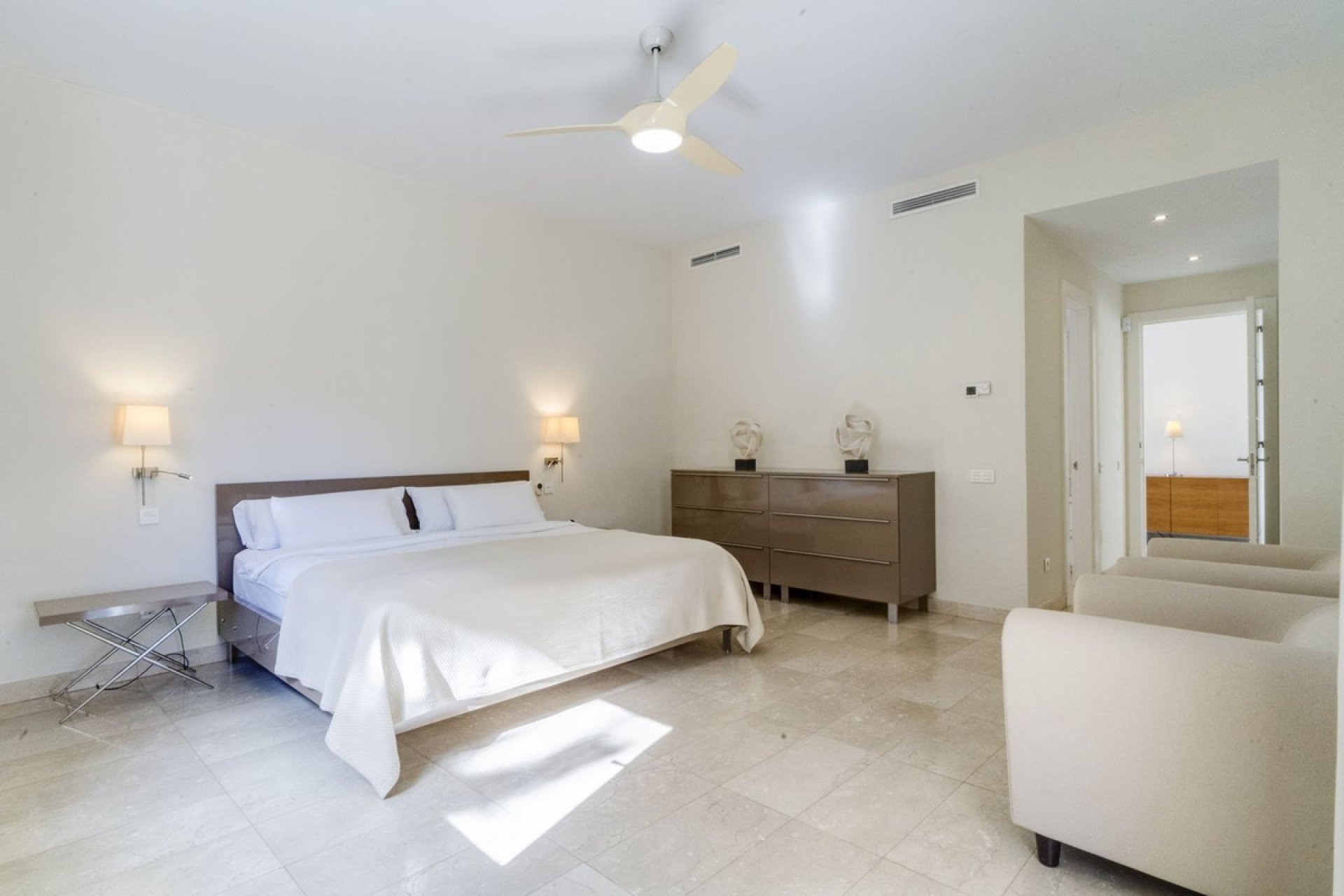 Resale - Villa - Marbella - Guadalmina Baja
