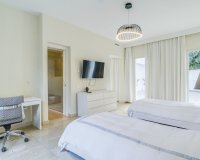Resale - Villa - Marbella - Guadalmina Baja