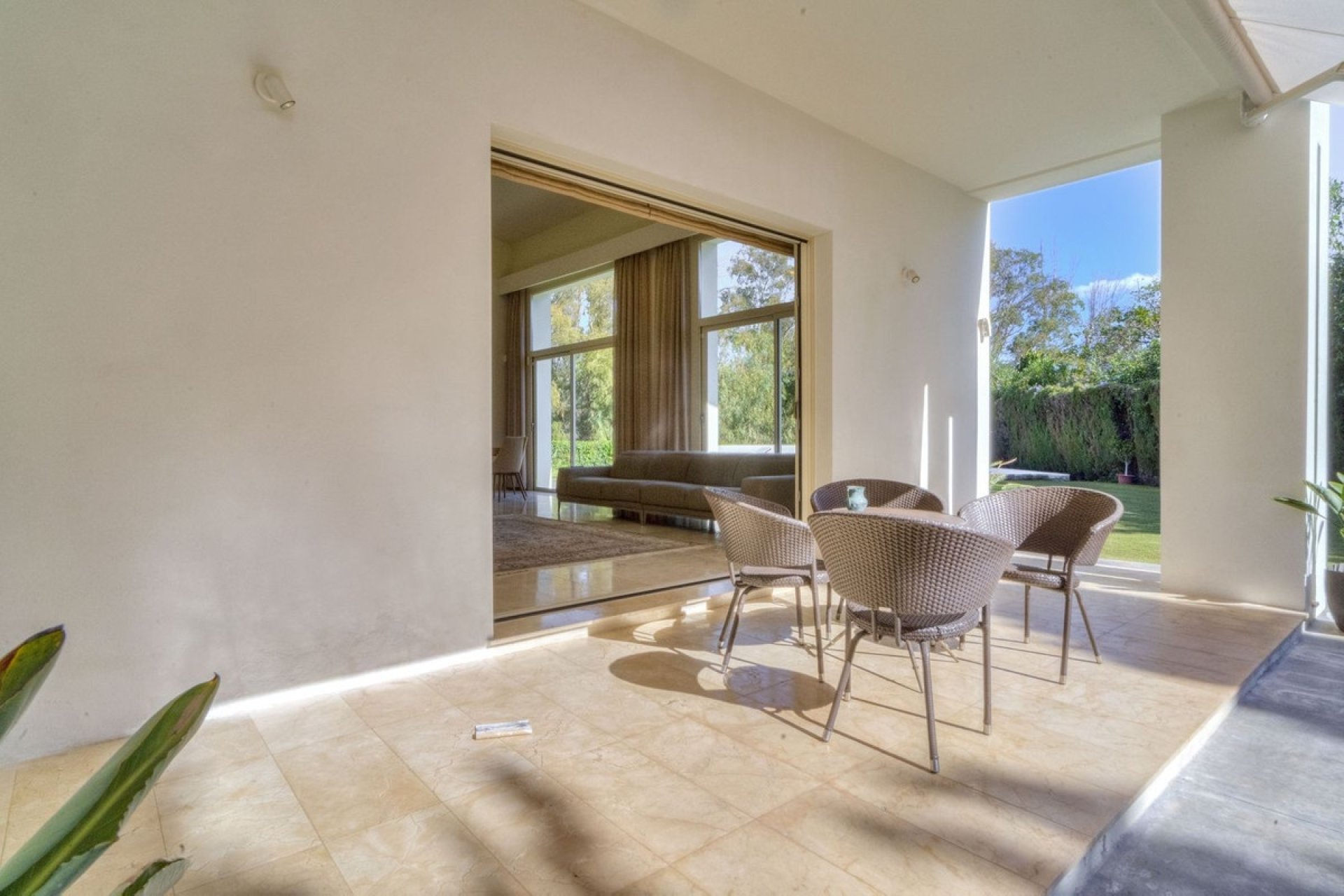 Resale - Villa - Marbella - Guadalmina Baja