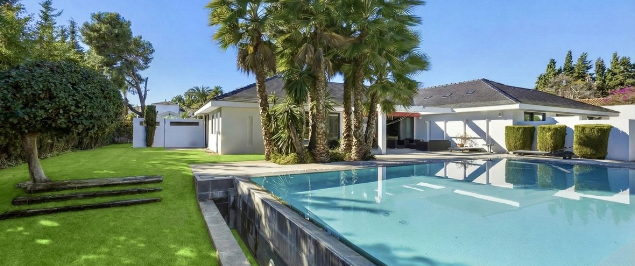 Resale - Villa - Marbella - Guadalmina Baja
