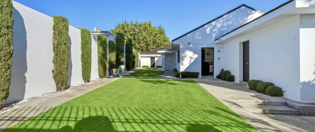 Resale - Villa - Marbella - Guadalmina Baja