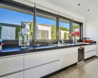 Resale - Villa - Marbella - Guadalmina Baja