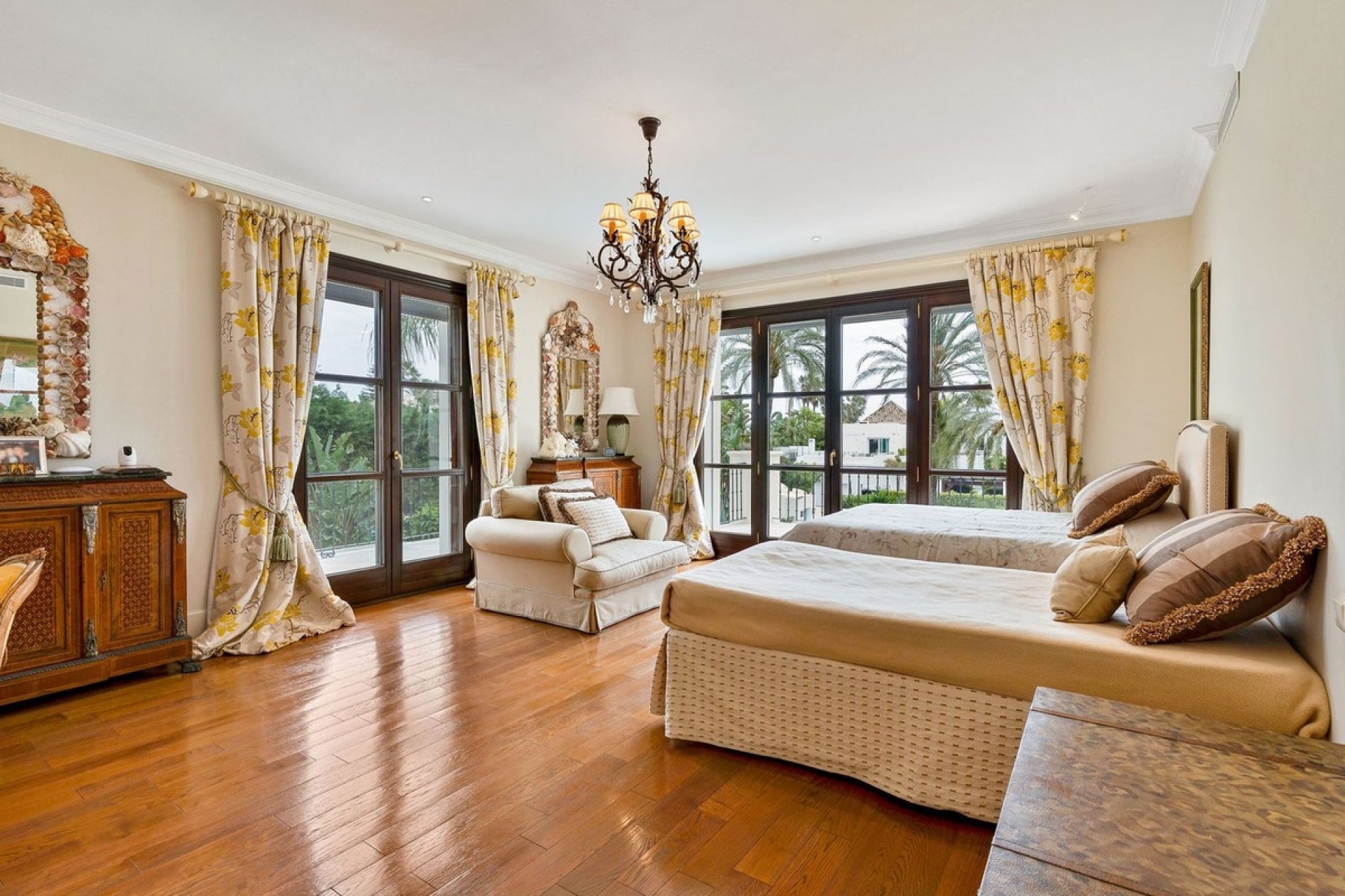 Resale - Villa - Marbella - Guadalmina Baja