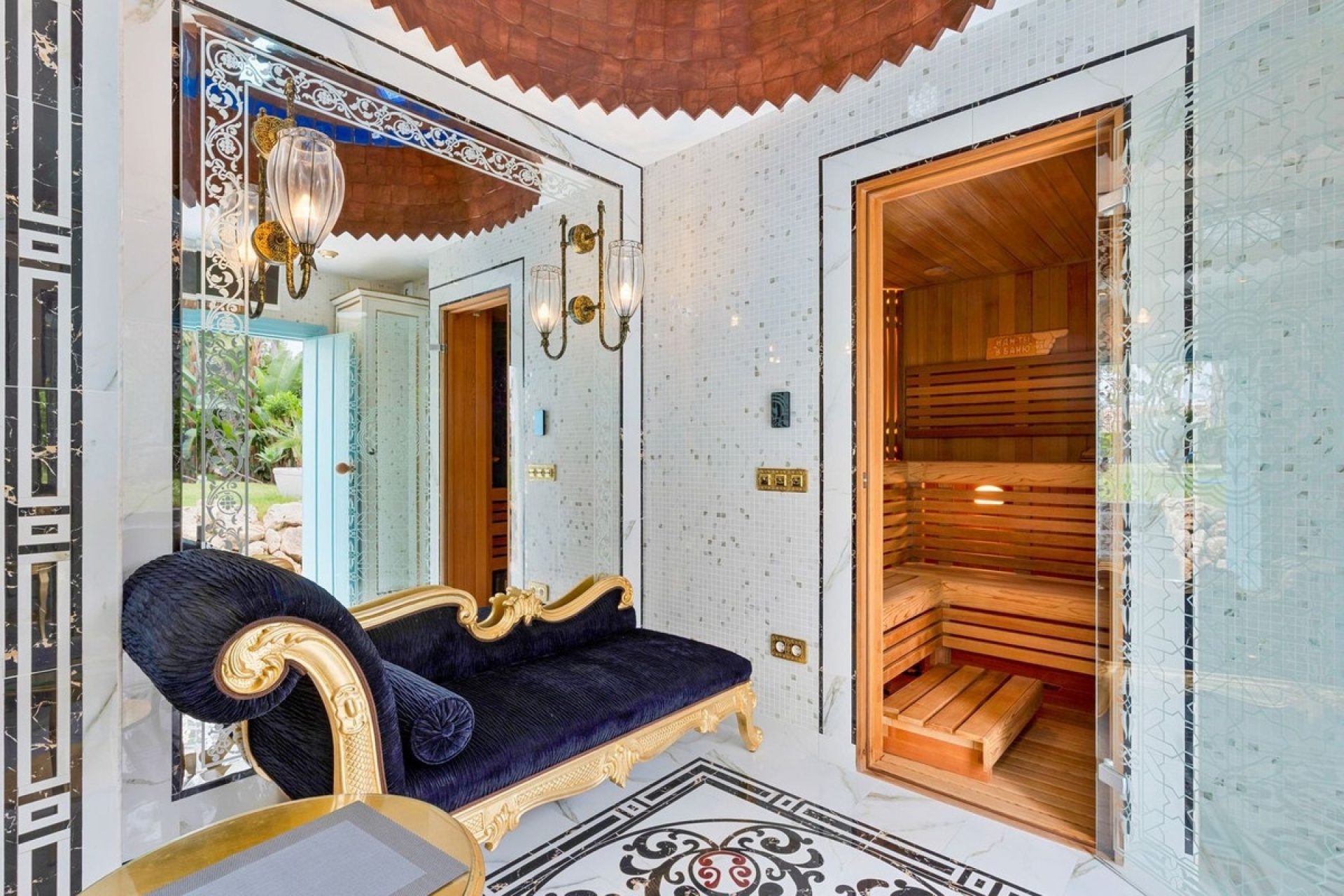 Resale - Villa - Marbella - Guadalmina Baja