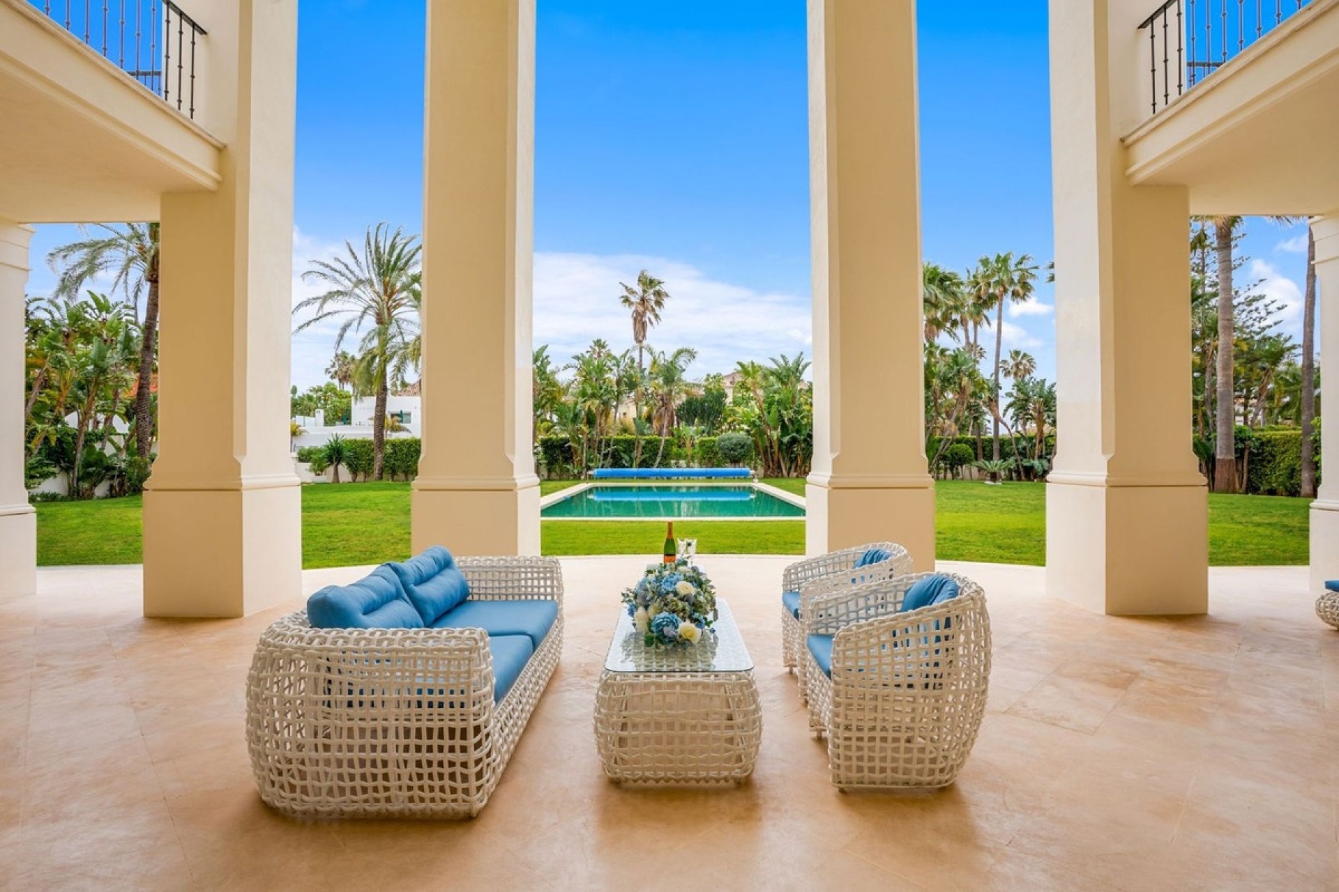 Resale - Villa - Marbella - Guadalmina Baja