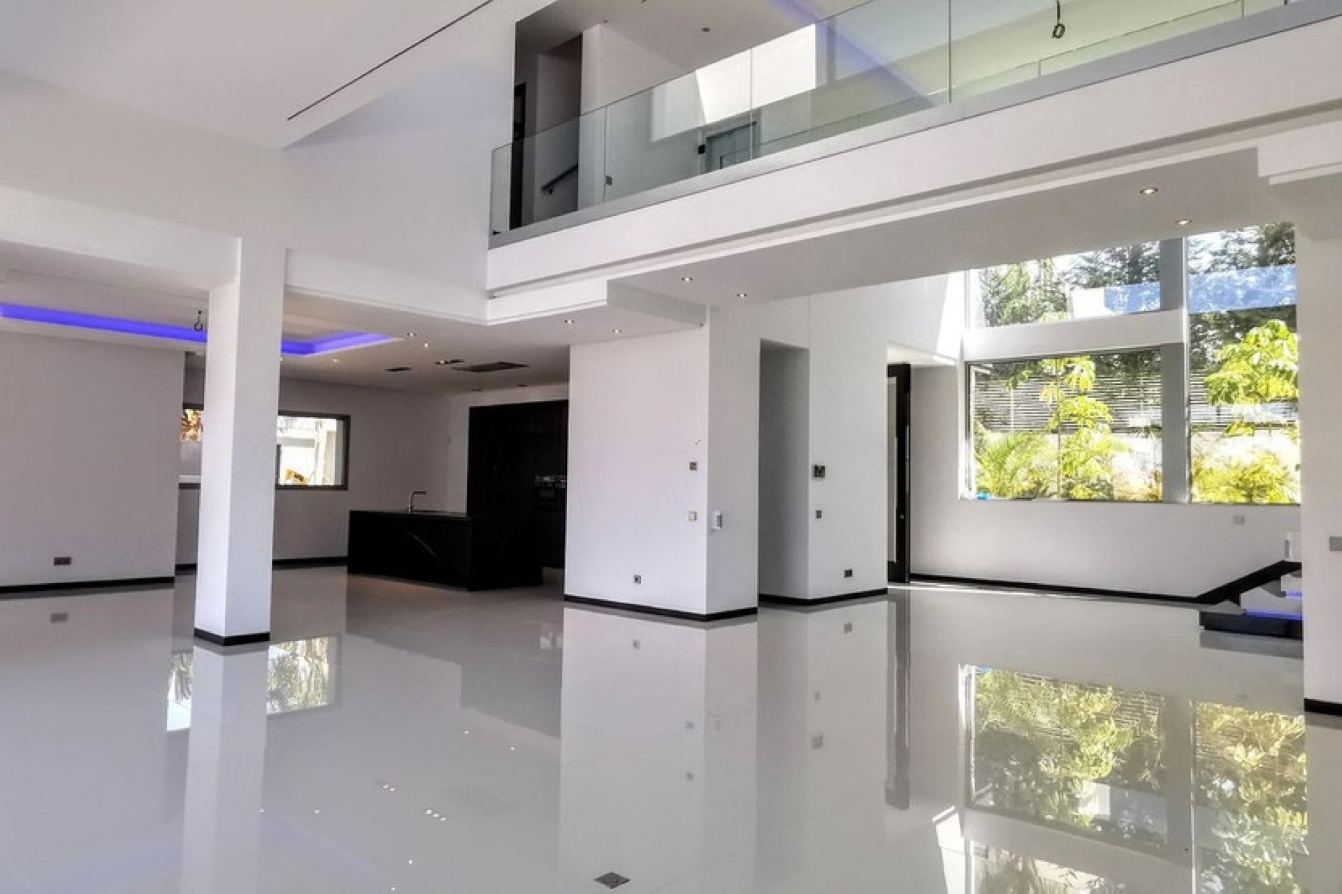 Resale - Villa - Marbella - Guadalmina Baja