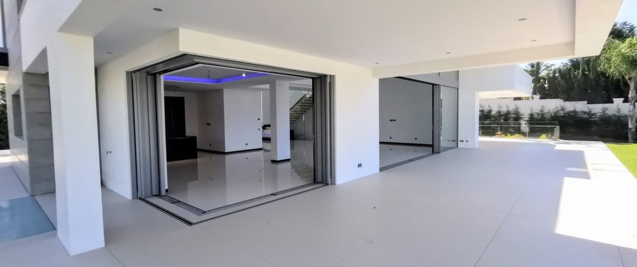Resale - Villa - Marbella - Guadalmina Baja