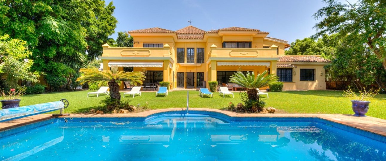 Resale - Villa - Marbella - Guadalmina Baja