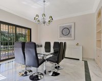 Resale - Villa - Marbella - Guadalmina Baja