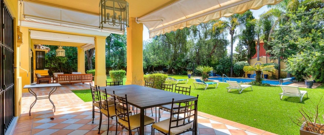 Resale - Villa - Marbella - Guadalmina Baja