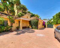 Resale - Villa - Marbella - Guadalmina Baja