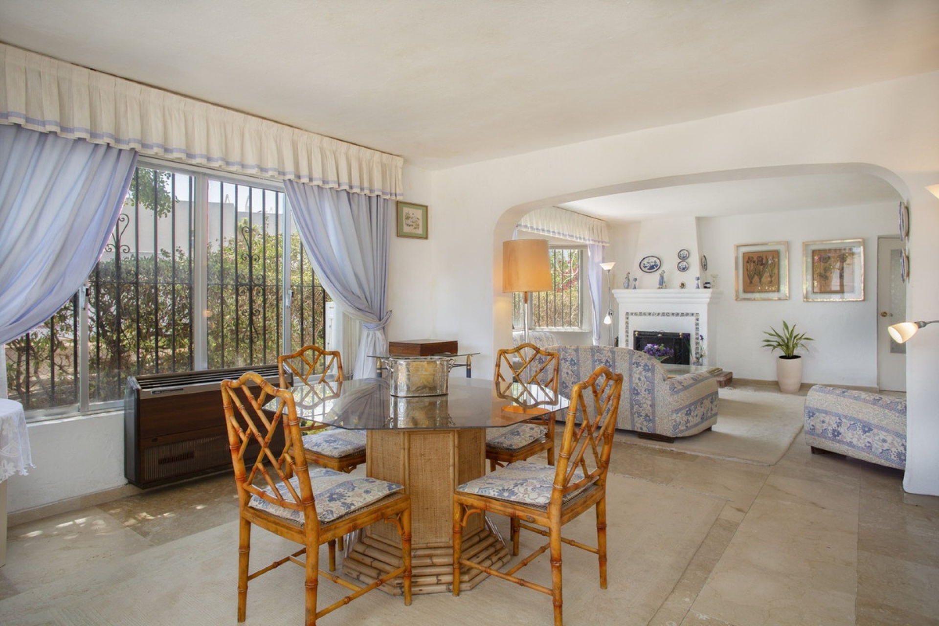 Resale - Villa - Marbella - Guadalmina Baja