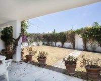 Resale - Villa - Marbella - Guadalmina Baja