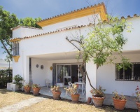 Resale - Villa - Marbella - Guadalmina Baja