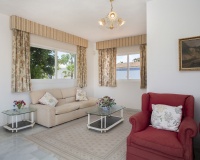 Resale - Villa - Marbella - Guadalmina Baja
