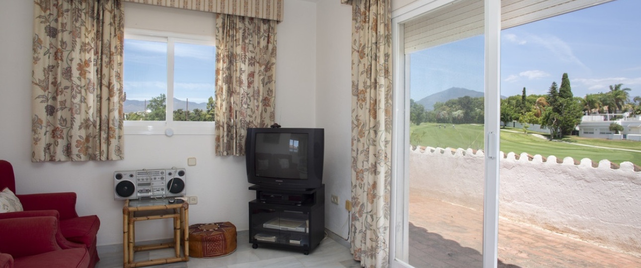 Resale - Villa - Marbella - Guadalmina Baja