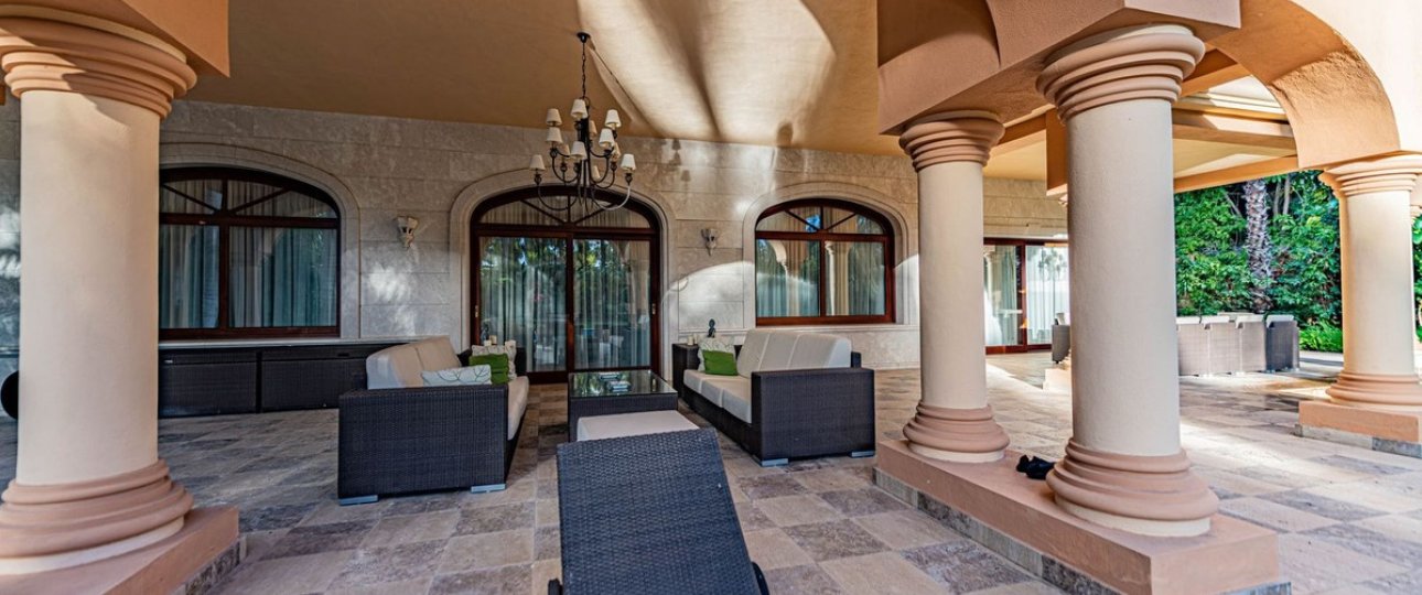 Resale - Villa - Marbella - Guadalmina Baja