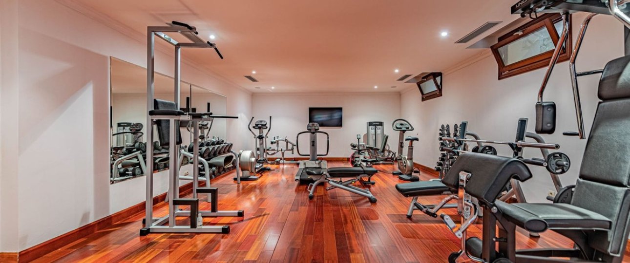 Resale - Villa - Marbella - Guadalmina Baja
