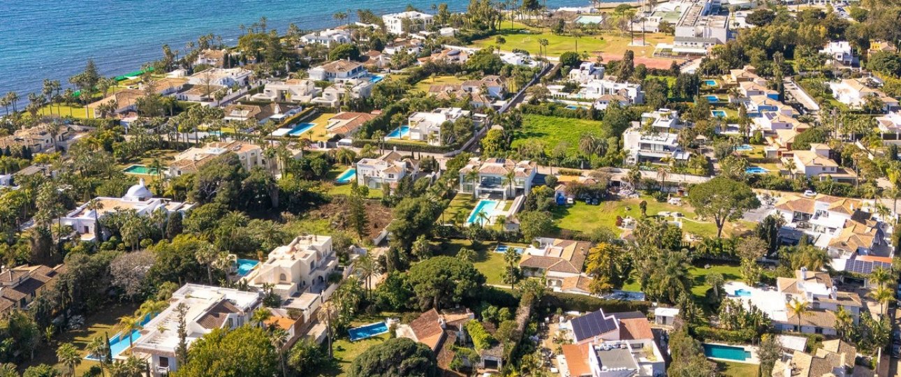 Resale - Villa - Marbella - Guadalmina Baja