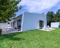 Resale - Villa - Marbella - Guadalmina Baja