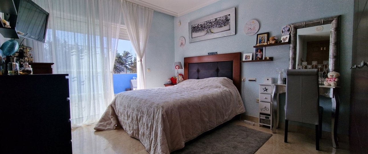 Resale - Villa - Marbella - Guadalmina Baja