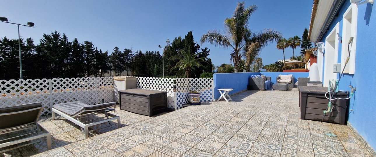 Resale - Villa - Marbella - Guadalmina Baja