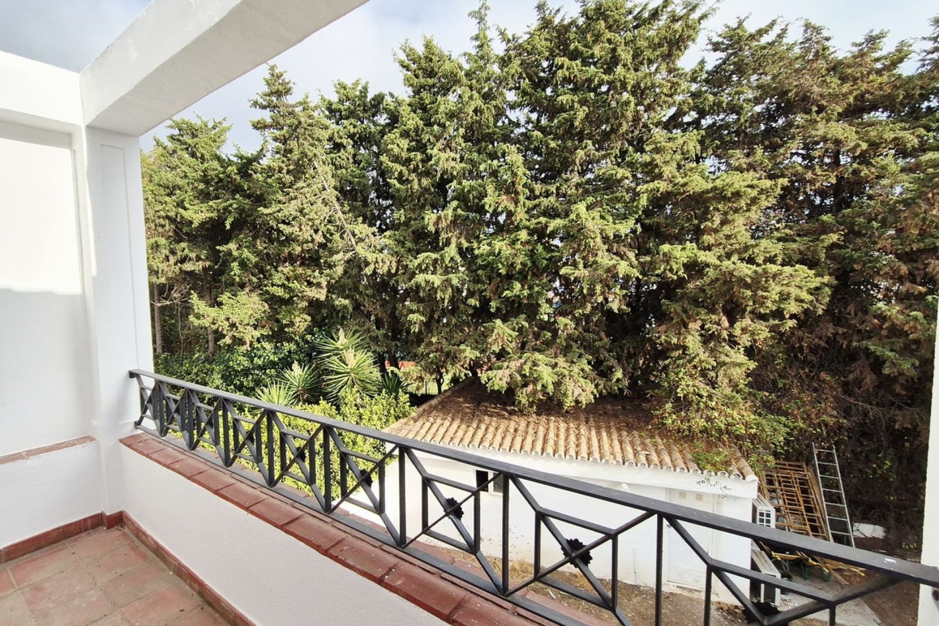Resale - Villa - Marbella - Guadalmina Baja