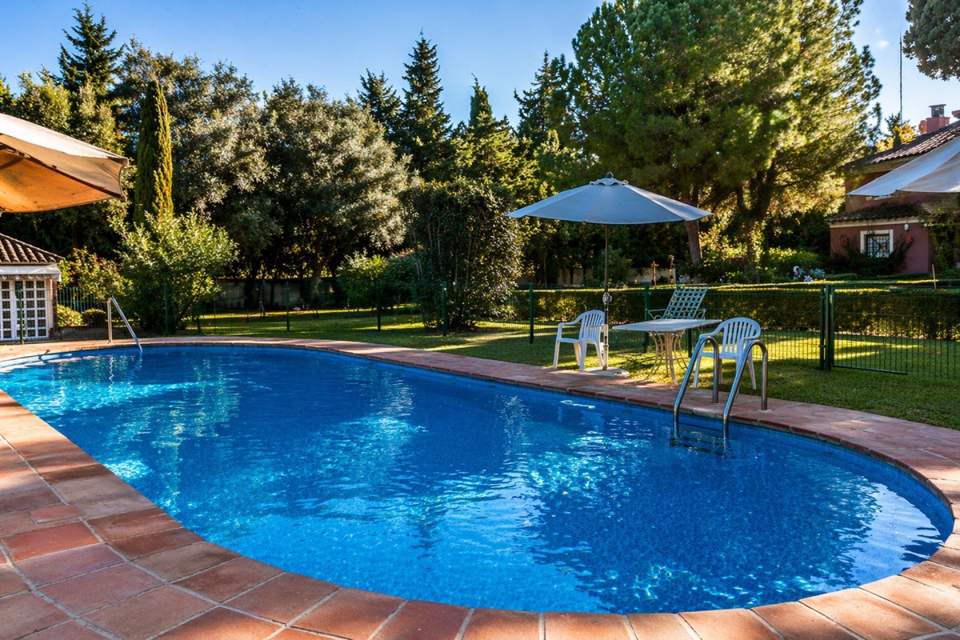 Resale - Villa - Marbella - Guadalmina Baja