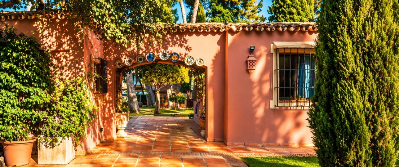 Resale - Villa - Marbella - Guadalmina Baja